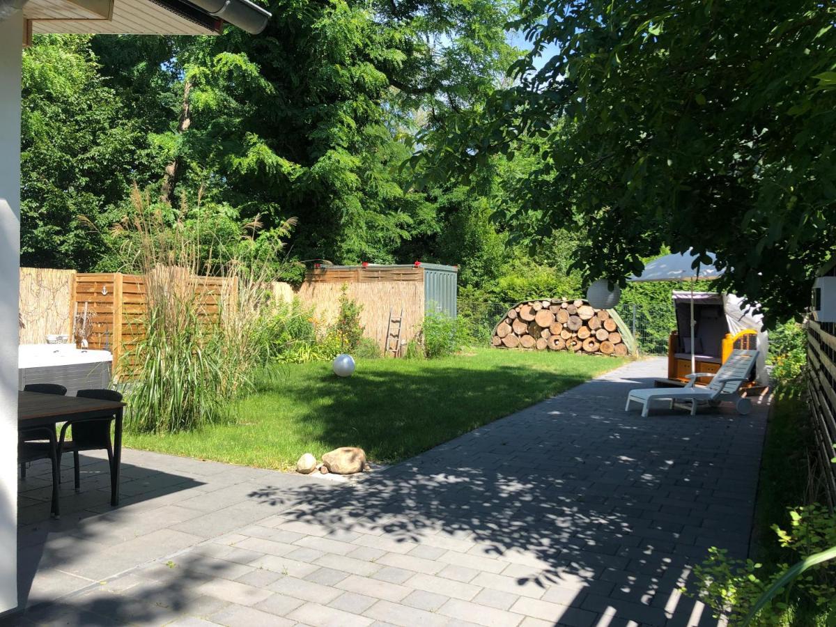 Gartenloft Mit Outdoor Whirlpool Und Garten Petershagen-Eggersdorf Екстериор снимка