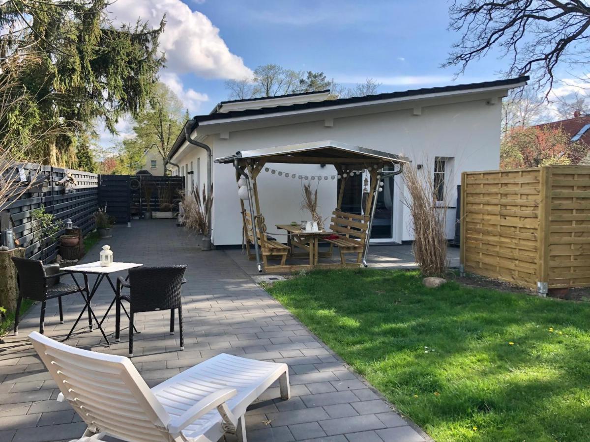 Gartenloft Mit Outdoor Whirlpool Und Garten Petershagen-Eggersdorf Екстериор снимка